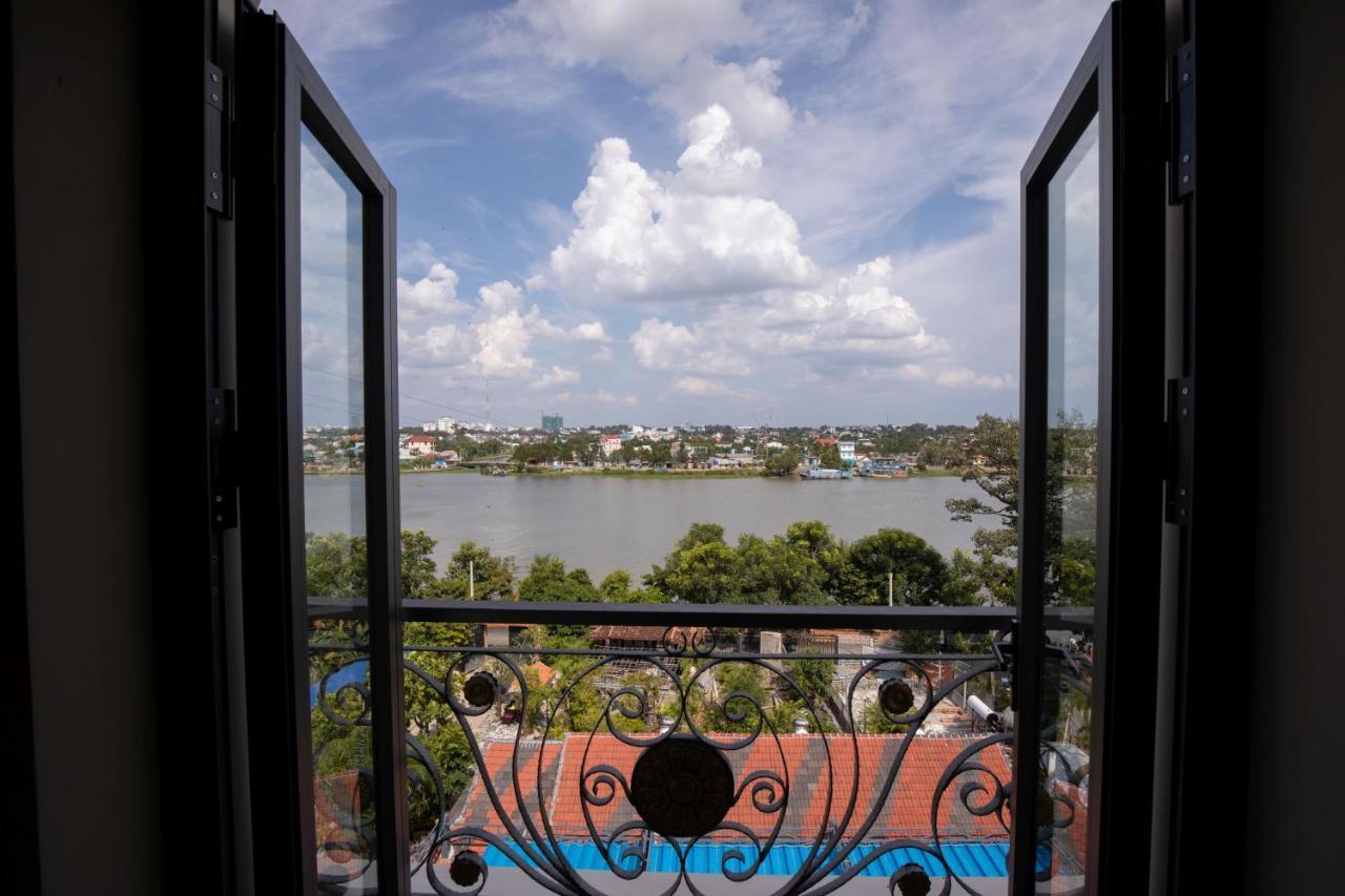 Khách sạn Golden Emerald TP. Hồ Chí Minh